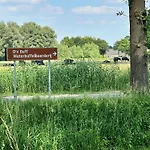Gasterij Dennenoord Отель Бокстел