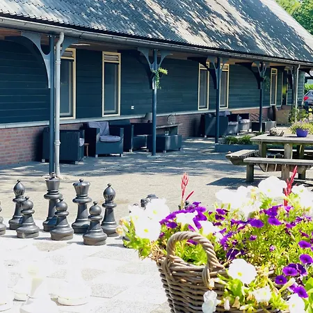 Gasterij Dennenoord Otel 4*