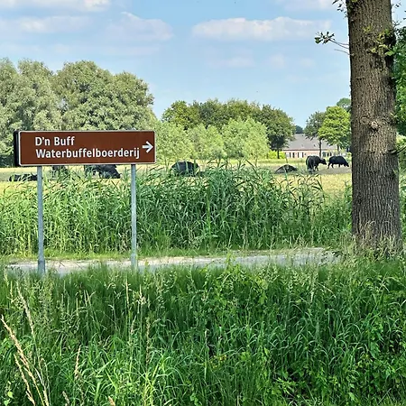 Gasterij Dennenoord Отель Бокстел