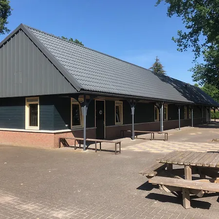 Gasterij Dennenoord ボクステル