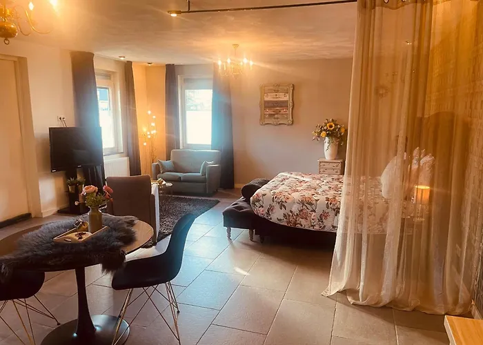 Gasterij Dennenoord ホテル ボクステル